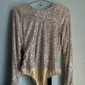 LuLu's Sequin Long Sleep Top